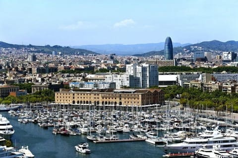 At the Junction of El Born, the beach & Port Vell, a peerless city location