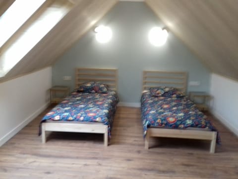 2 bedrooms, WiFi, bed sheets