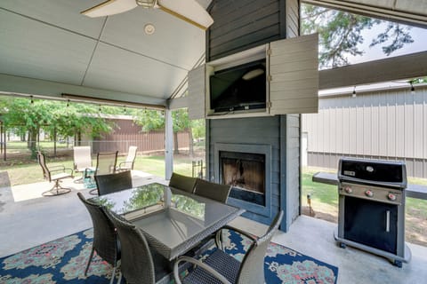 Kingston Vacation Rental | 3BR | 2BA | 1,939 Sq Ft | Step-Free Access
