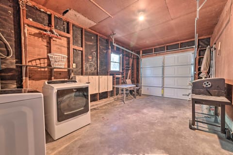 In-Unit Laundry Machines | High Chair