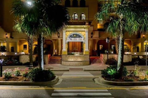Entrance to the Anderson Ocean Club
