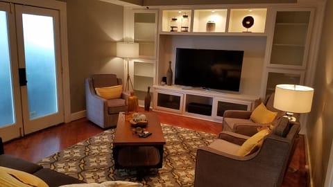 Smart TV, fireplace, music library, video library