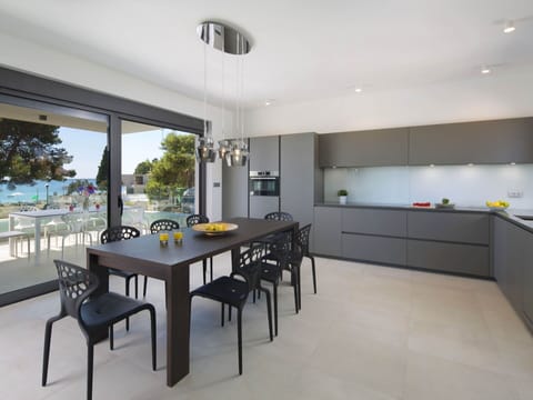 Property, Room, Building, Real Estate, Furniture, Interior Design, Kitchen, House, Floor, Home