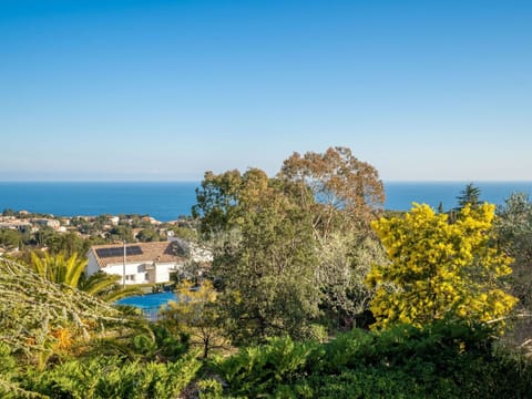 Sky, Plant, Plant Community, Water, Cloud, Azure, Building, Natural Landscape, Tree, House