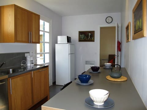 Microwave, oven, dishwasher, highchair