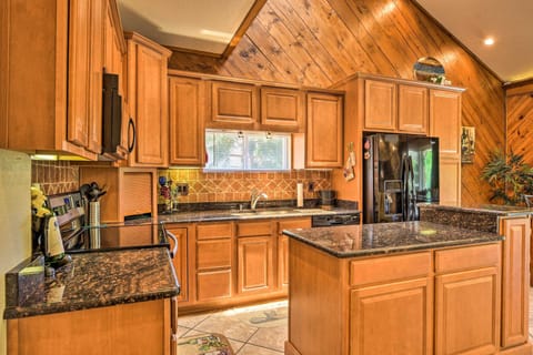 Kitchen | Cooking Basics | Dishware/Flatware