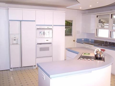 Full Kitchen, oven, microwave, large fridge, cookware, accessories. 