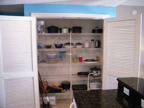 Fully equipped kitchen.