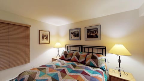 1 bedroom, internet, bed sheets