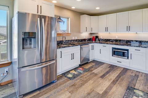 There is plenty of counter space in the   kitchen for meal prep.