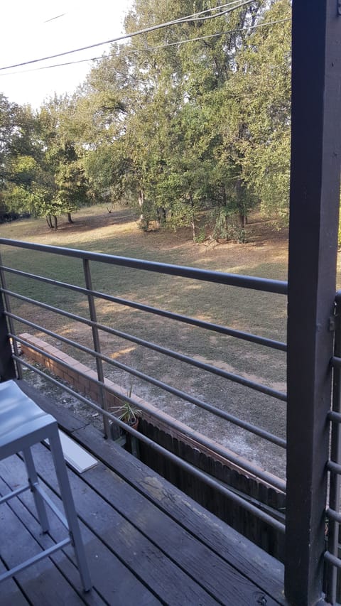 2nd floor balcony overlooking greenbelt view