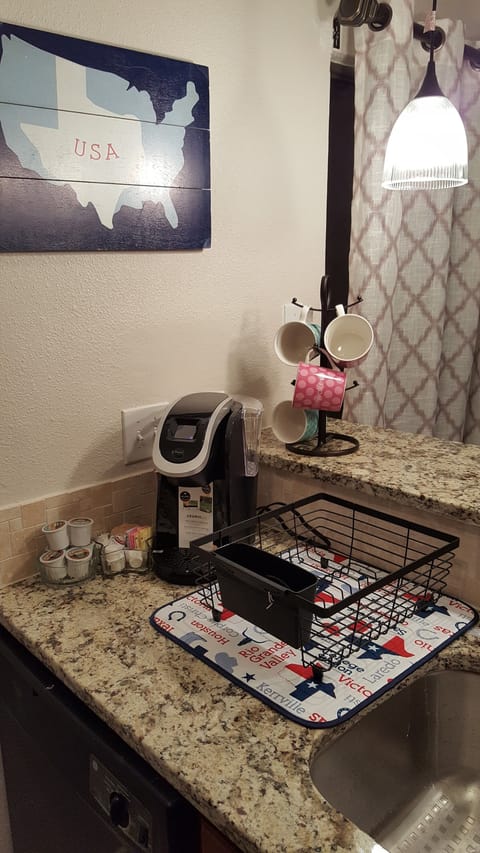 coffee break; Kuerig coffeemaker