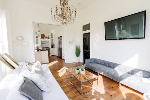 The three TV's all have Direct TV.