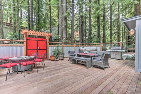 Guerneville Vacation Rental Home | 2BA | 2BR | 896 Sq Ft