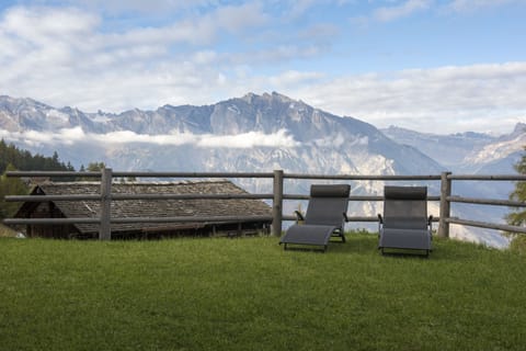Sunny spot in the garden to admire the views