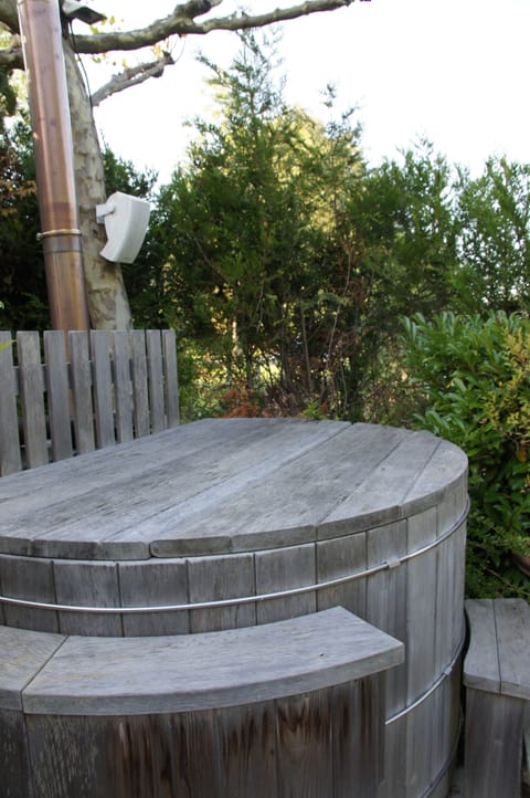 Outdoor woodfire spa