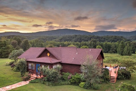 My Blue Heaven is a 3 bedroom, 2 bath, secluded log cabin on 126 acres with frontage on the Little Buffalo River. Private swimming hole and 2 miles of hiking trails. We can comfortably sleeps up to 11 guests. Yet it's cozy enough for a couple and offers