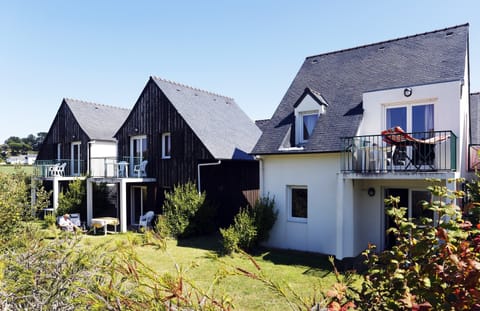 These gorgeous apartments are surrounded by lush greenery.