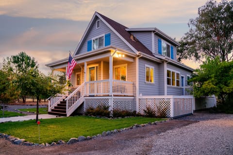 Main house, photo by Guest