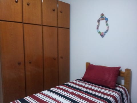 2 bedrooms, iron/ironing board, WiFi, wheelchair access