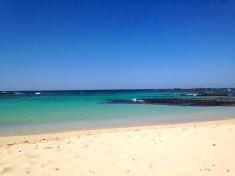 Beach nearby, sun loungers, beach towels