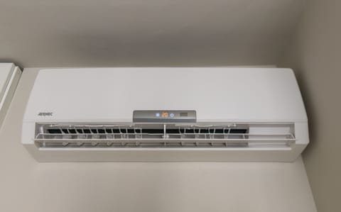 Apartment with air conditioning