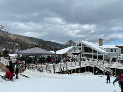 Snow and ski sports