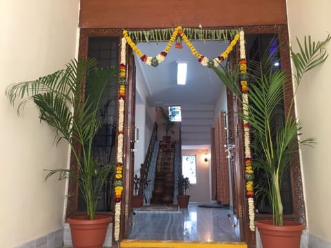 4 bedroom centrally located spacious house in Banjara hills road number 3 House in Hyderabad