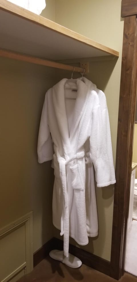 Each Bedroom has 2 plush robes and slippers