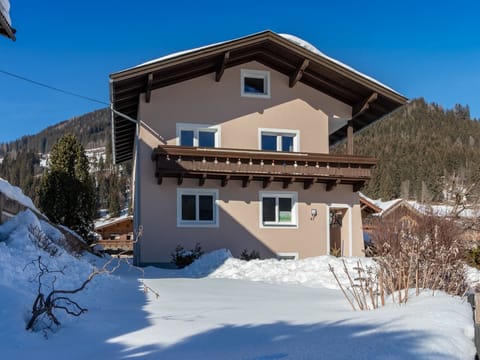 Holiday Home Exterior [winter]