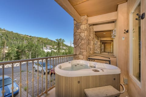 2 Person Jacuzzi on balcony