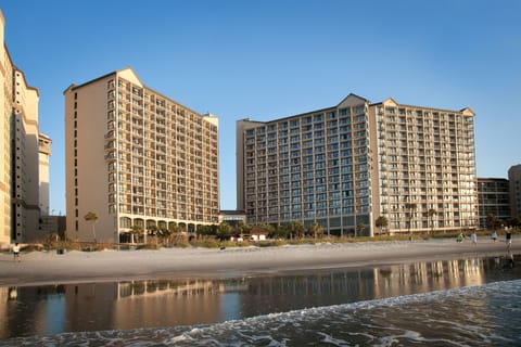 Oceanfront Suite w\/Amazing View + Official On-Site Rental Privileges Resort in North Myrtle Beach