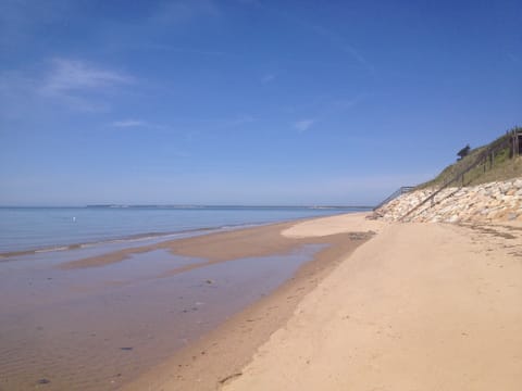 Beach nearby, sun loungers