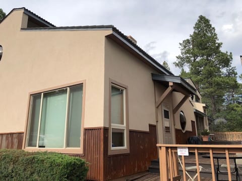 Entrance to deck and front door.