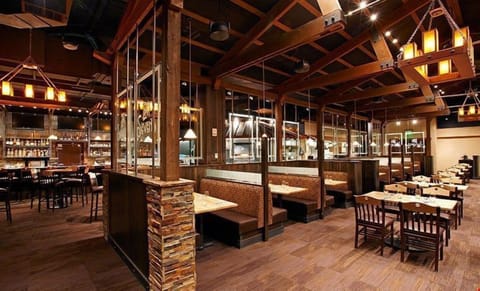 Enjoy some of the best pizza in town at Sevens