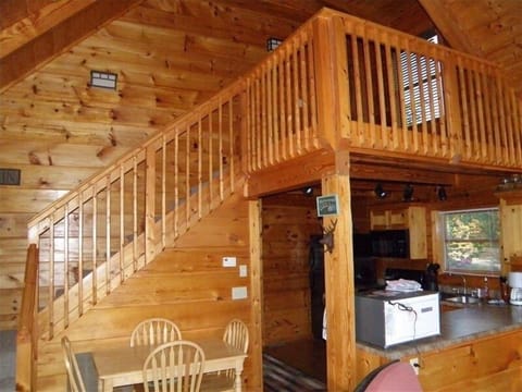 The loft to the upstairs bedroom.