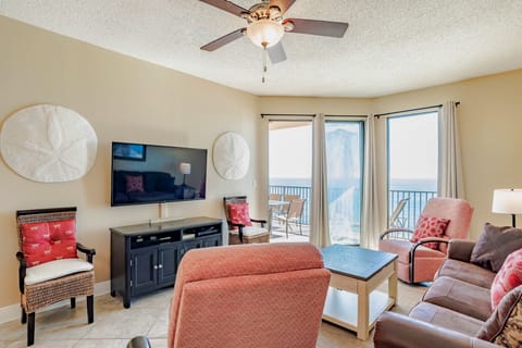 Smart TV and view of the Gulf