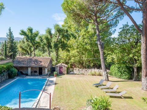 Plant, Water, Property, Sky, Swimming Pool, Cloud, Tree, Shade, Outdoor Furniture, Grass