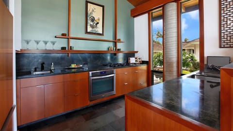 Hale Makai - Ocean View Fully Equipped Gourmet Kitchen - Parrish Kauai