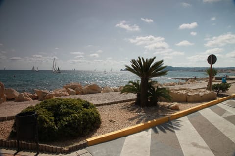 Beach nearby, beach towels