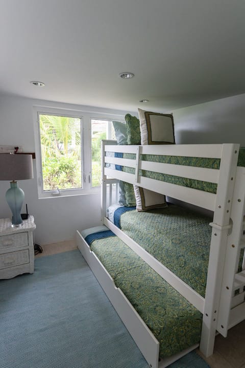 7 bedrooms, in-room safe, iron/ironing board, travel crib