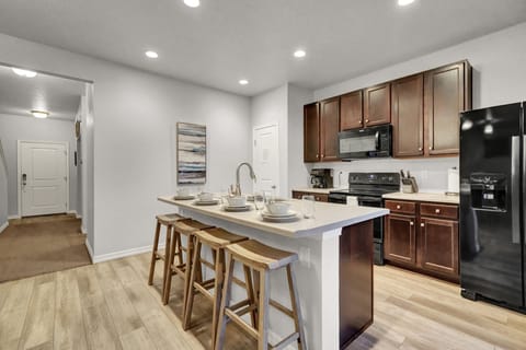 Fully functional kitchen complete with all pots, pans, utensils etc!