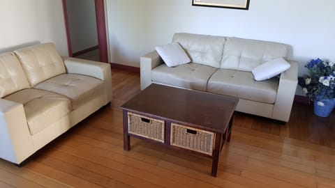 Living area | Smart TV, DVD player, stereo