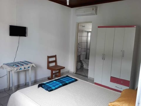 3 bedrooms, iron/ironing board, WiFi