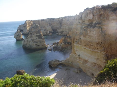 Beach nearby, sun loungers, beach towels