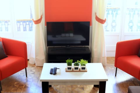 Living room - TV Set and sound bar