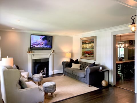 Living room with gas fireplace 