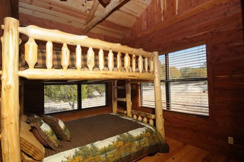 Bedroom#2: FULL/QUEEN custom log bunk bed, 500+ thread-count sheets on bed, picture windows