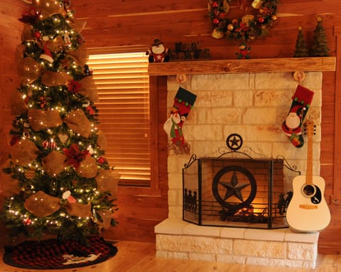 The cabin is decorated with beautiful seasonal elements.  