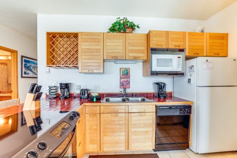 Kitchen | Cooking Basics | Dishware/Flatware